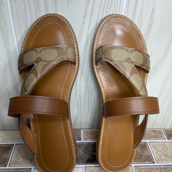 COACH Harlan Beige/Khaki Sandals Preowned Size 7 - Picture 4 of 16